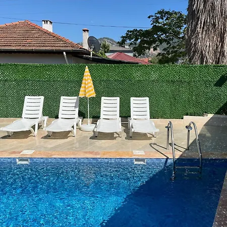 Villa Yes *